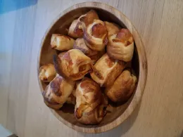 Roulés de mini-saucisses à la pâte feuilletée pour lapéritif